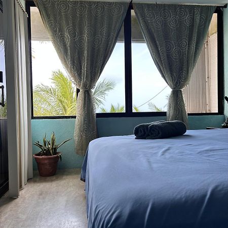 Front Beach Private Room With Shared Bathroom Канкун Экстерьер фото