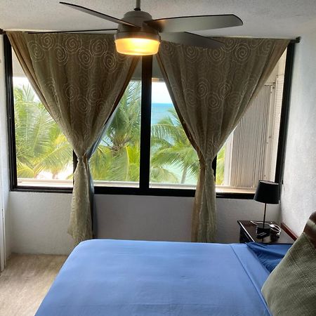 Front Beach Private Room With Shared Bathroom Канкун Экстерьер фото