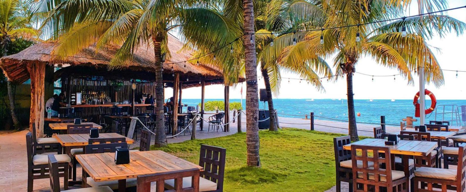 Front Beach Private Room With Shared Bathroom Канкун Экстерьер фото