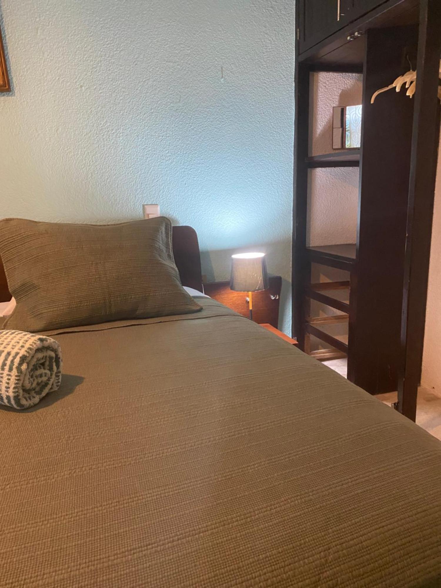 Front Beach Private Room With Shared Bathroom Канкун Экстерьер фото